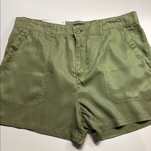 Social Standard by sanctuary Womens Fortune Tencel Short Green Sz XL NWT